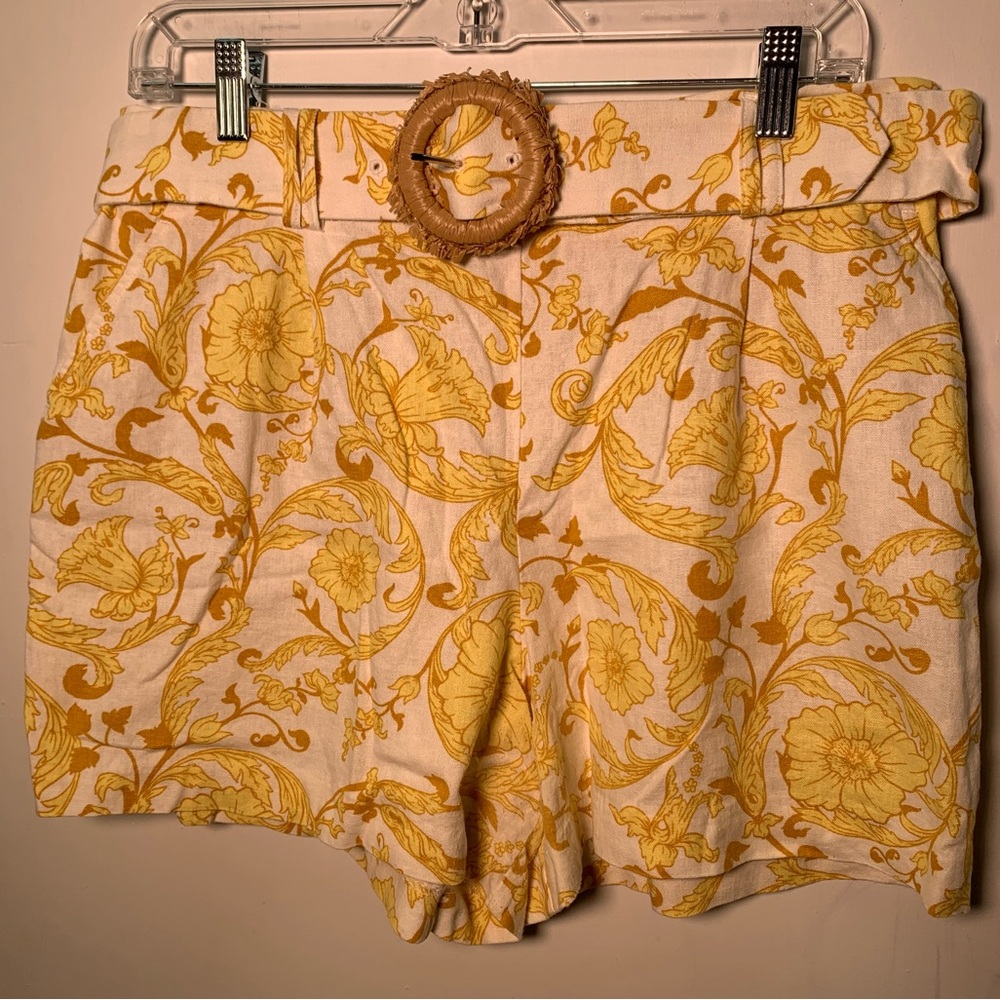 Maison d'Amelie Paris  shorts  Sz 10 linen blend  yellow white belt pleated